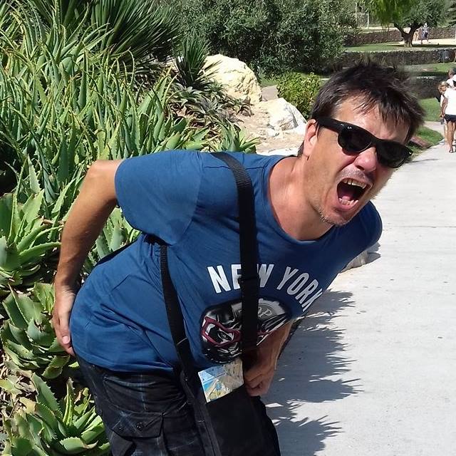 Gros mal de fesse sur le cactus